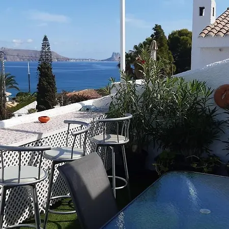 Vakantiehuis House In The Center Of Albir, 2 Min Walk From The El Albir