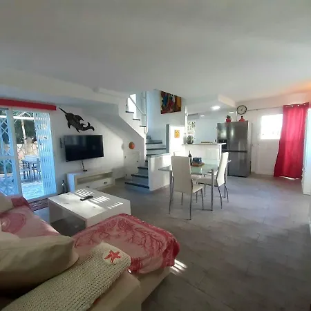 Vakantiehuis House In The Center Of Albir, 2 Min Walk From The