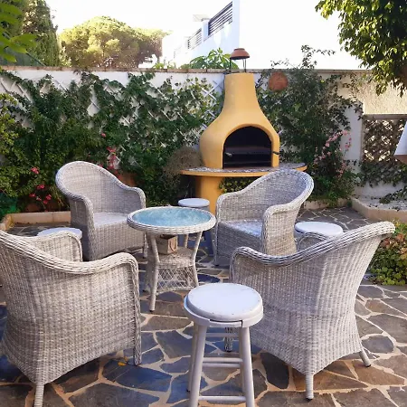 House In The Center Of Albir, 2 Min Walk From The Vakantiehuis *